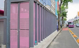 Bajopuentes peatonales, cerrados; siguen en proceso