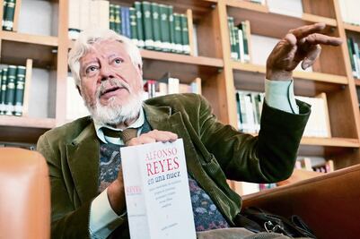 Adolfo Castañón creó cartografía de la obra de Reyes