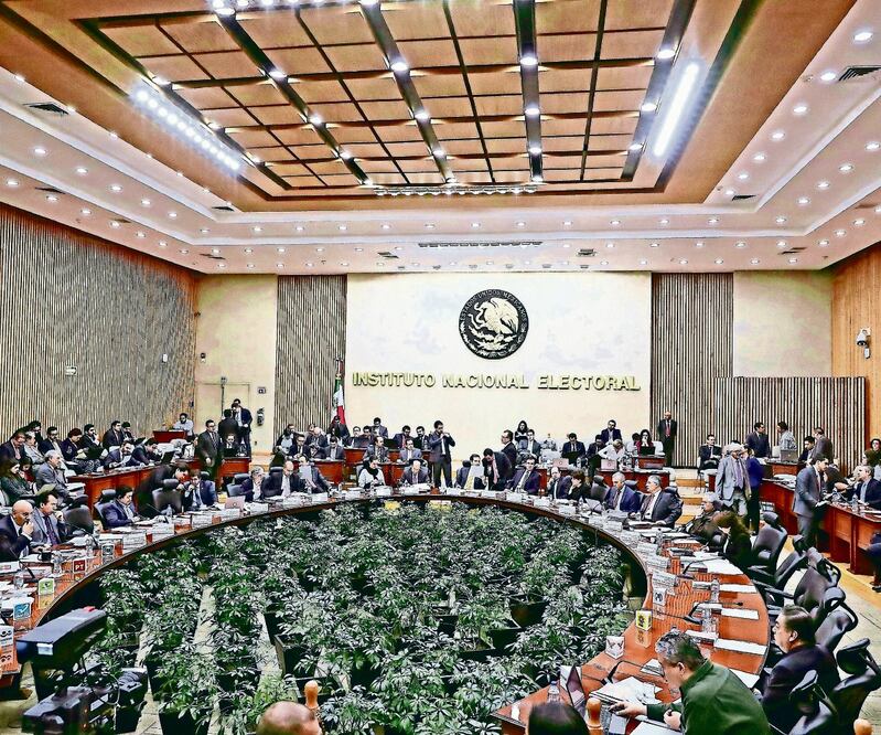 Ayer se dio a conocer la lista definitiva de aspirantes que pasan a la siguiente fase para la renovación de los cuatro nuevos consejeros del Instituto Nacional Electoral (INE). Foto: ARCHIVO EL UNIVERSAL