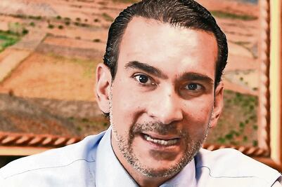 Senador pevemista va por candidatura