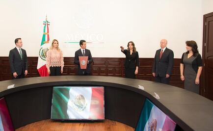 Angélica Rivera da la bienvenida a Laura Barrera como directora del DIF