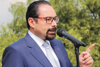 Fiscalía falsificó la licencia de Rosario Robles: defensa