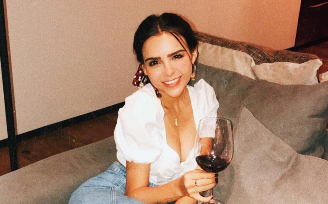 La YouTuber tiene el look perfecto para despedirse del verano y darle la bienvenida al Otoño