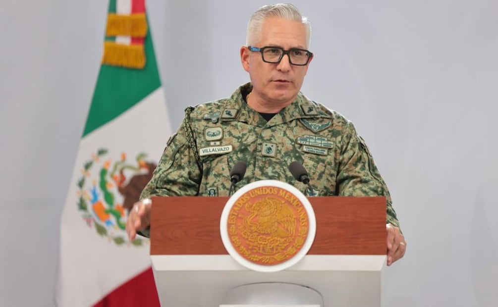 General Román Villalvazo Barrios, jefe del Centro de Coordinación para la Copa Mundial de Futbol 2026 en conferencia de la presidenta Sheinbaum en Jalisco (06/03/2026). Foto: Presidencia