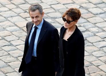 Interrogan a modelo Carla Bruni en Francia; es sospechosa en pesquisa contra su esposo, el expresidente Sarkozy