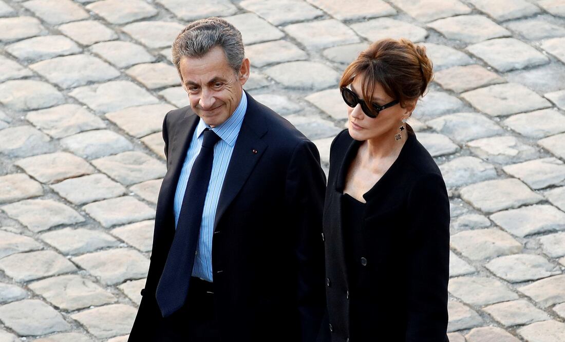El ex presidente francés, Nicolas Sarkozy, y su esposa Carla Bruni. Foto: EFE