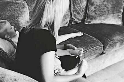 Muestran a hijo de Bublé tras vencer el cáncer  