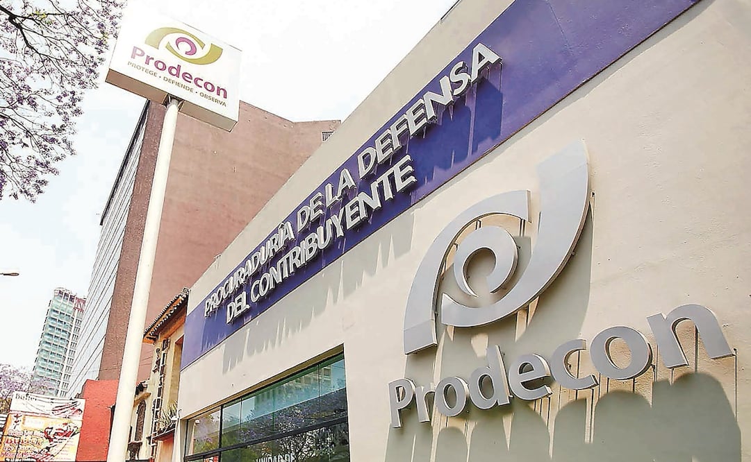 El secretario de Gobernación, Adán Augusto López, dio posesión a Armando Ocampo como subprocurador, quien de acuerdo con el estatuto se convierte en Procurador en funciones. Foto: Archivo / EL UNIVERSAL