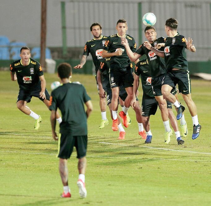 La Verdeamarela enfrentará a uno de sus peores enemigos en Sudamérica (ANDRES STAPFF. REUTERS)