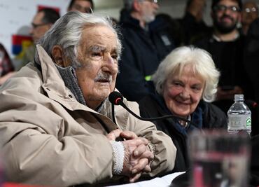 José Mujica y Lucía Topolansky: una historia de amor que inició en la guerrilla; ambos llegaron a liderar a Uruguay