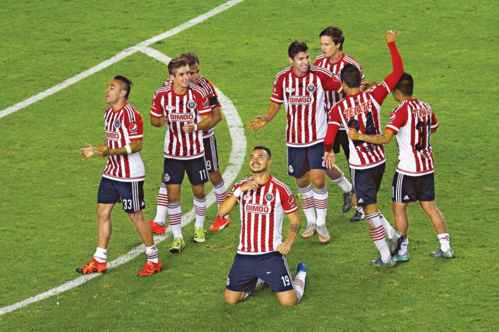 Los tapatíos saldrán a mantener el estado de gracia que les brindó ganar la Copa el miércoles pasado. JORGE BARAJAS. IMAGO7