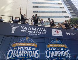 Los Ángeles Dodgers celebran bicampeonato con desfile junto a su afición