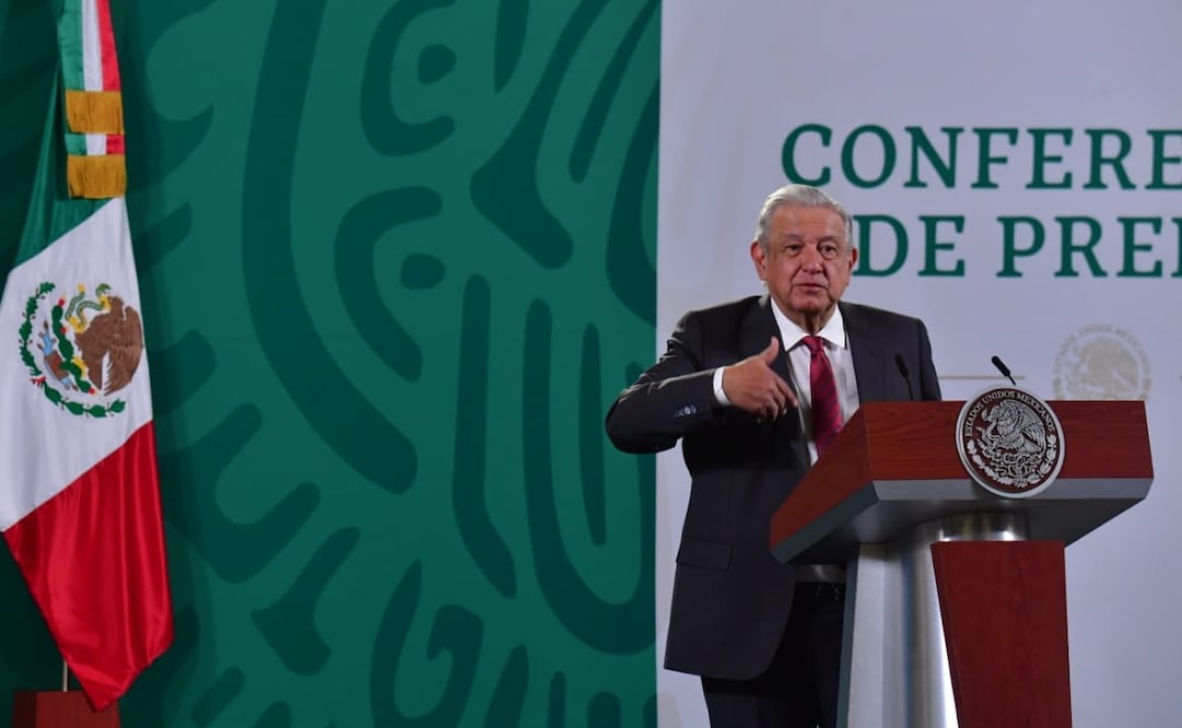 Se "rayaron" presidentes del INE y del TEPJF con sueldo para 2022: AMLO