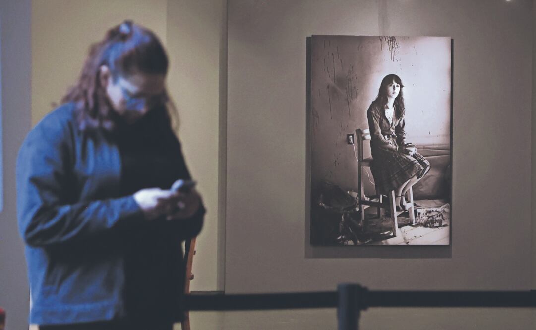 Yani Pecanins. Las cosas sencillas es una exposición “hecha mucho desde los afectos, de la propia historia a través de los objetos... que a veces coleccionamos o guardamos y que tienen una carga afectiva”, explica la curadora. Foto: de Carlos Mejía. El Universal