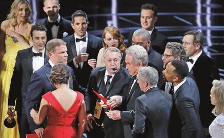 Pese a error, los Oscar volverán a contar con la auditora PwC