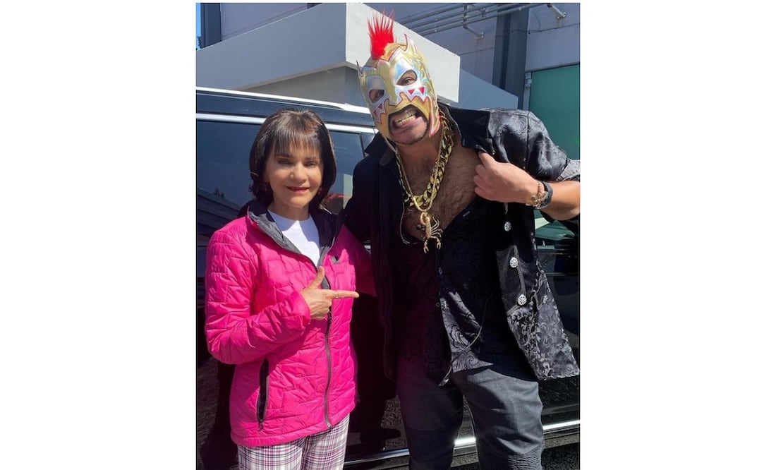 A bordo, la creadora de "Ventaneando" habló sobre el supuesto poder que tiene en TV Azteca. Foto: Instagram El Escorpión Dorado