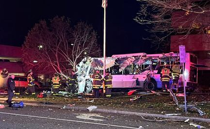 Al menos un muerto y más de 30 heridos tras choque de camión universitario en Boston