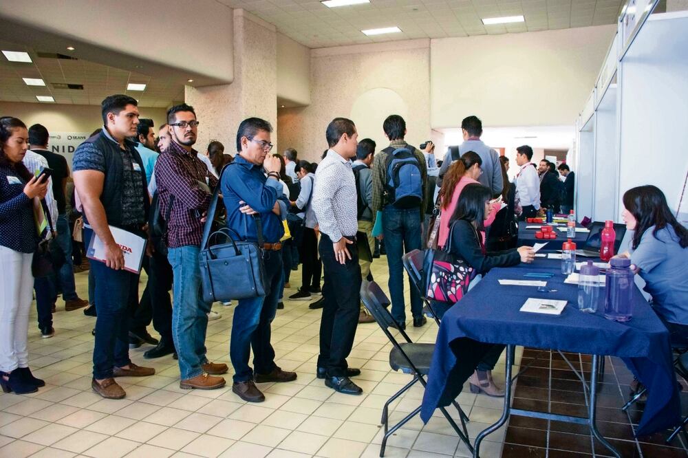 Hay 976 mil personas que creen que no hallarán empleo, alertan. Foto: Archivo El Universal