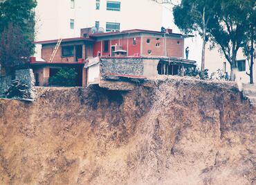 Avanzan obras de demolición en Santa Fe