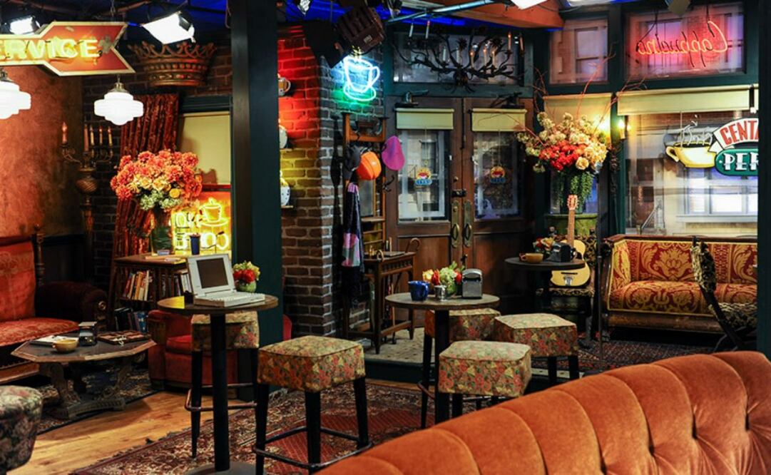 Set original del "Central Perk", en los estudios Warner Bros. (Foto: Stuart Sevastos)