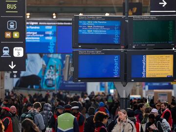 FOTOS: Hallazgo de bomba de Segunda Guerra Mundial paraliza trenes de París a Londres