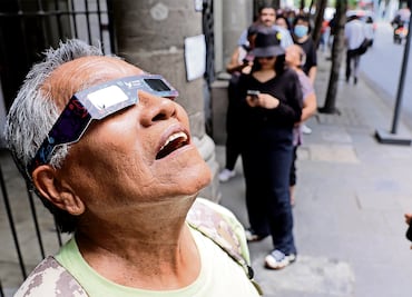 Eclipse Solar 2024: ¿Cómo identificar que tus lentes estén certificados para ver el evento astronómico?