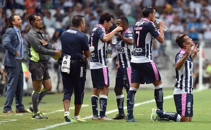 Monterrey golea 4-0 a León 