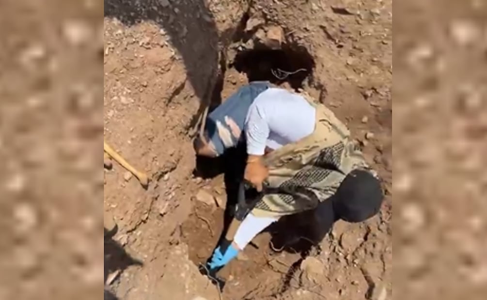 Ceci Flores y otras madres buscadoras vuelven a excavar fosa hallada en Cubiri de Portelas, Sinaloa (18/07/2026). Foto: Captura de pantalla
