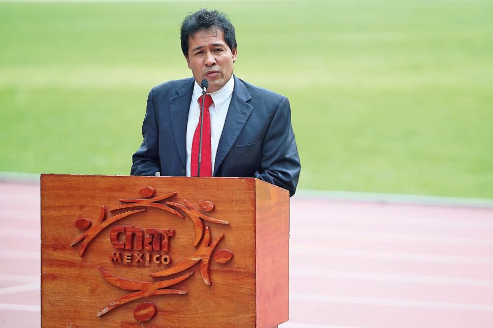 Antonio Lozano, de la Federación de Atletismo, de los señalados (MANUEL VELÁSQUEZ. JAM MEDIA)