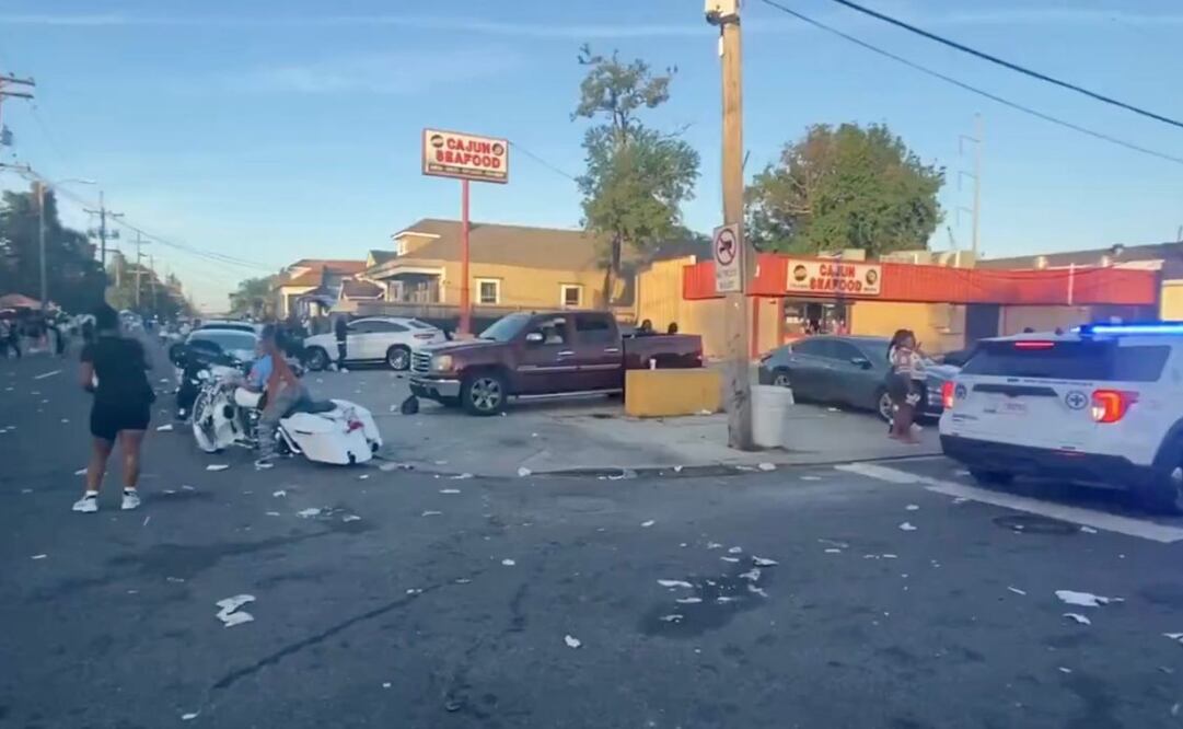 Investigan tiroteo con varias víctimas en desfile en Nueva Orleans, 17 de noviembre de 2024. Foto: Especial