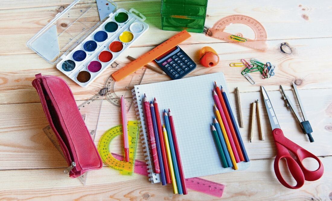 Con su variedad de colores y formas, los útiles escolares tienen un lugar especial en nuestra memoria - Foto: Archivo/EL UNIVERSAL