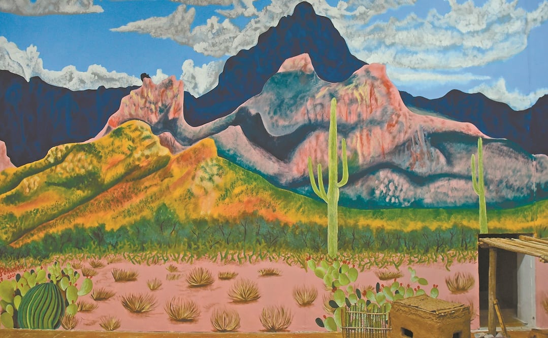 Obras del pueblo Tohono O'odham: (arriba) Monte sagrado Baboquivari, donde vive el Gran Hermano, I'itoi, El creador. FOTOS PABLO DICOCHEA/ AYUNTAMIENTO DE CABORCA