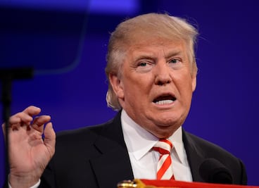 Asesores latinos retiran apoyo a Donald Trump tras discurso migratorio