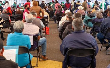 Edomex suma 235 mil adultos mayores vacunados contra Covid-19