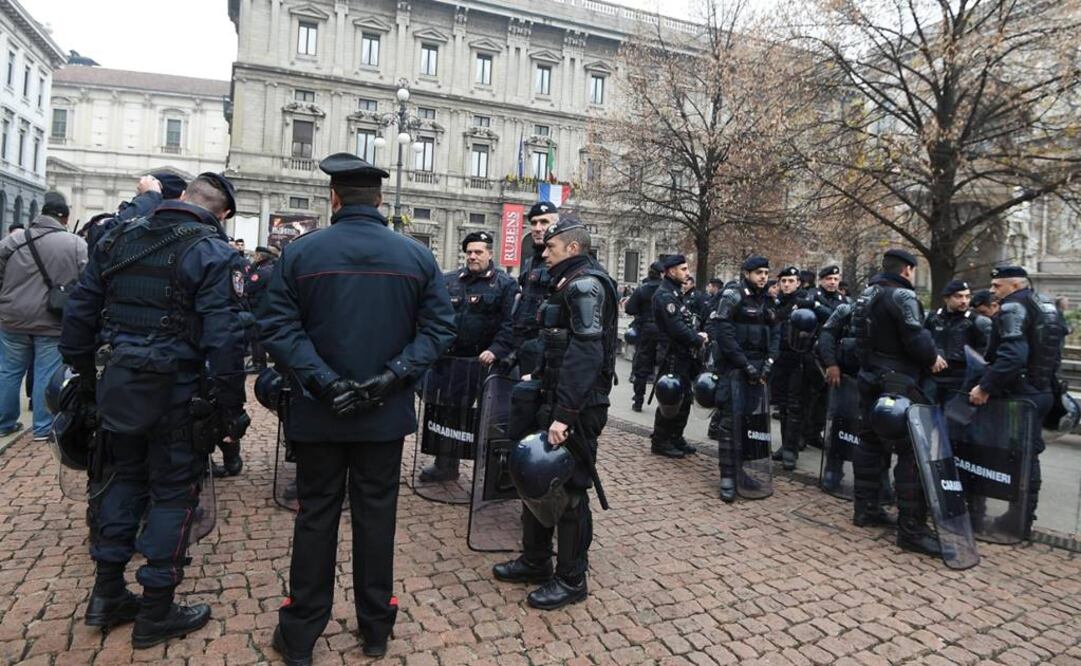 Uno de los máximos recintos para la ópera en el mundo está rodeado de fuertes medidas de seguridad. (FOTO: EFE)