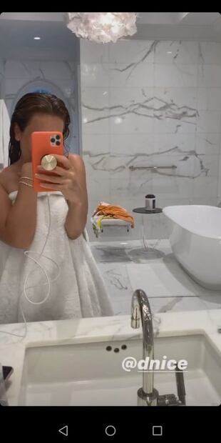 Thalía comparte un video bailando sin ropa en Instagram