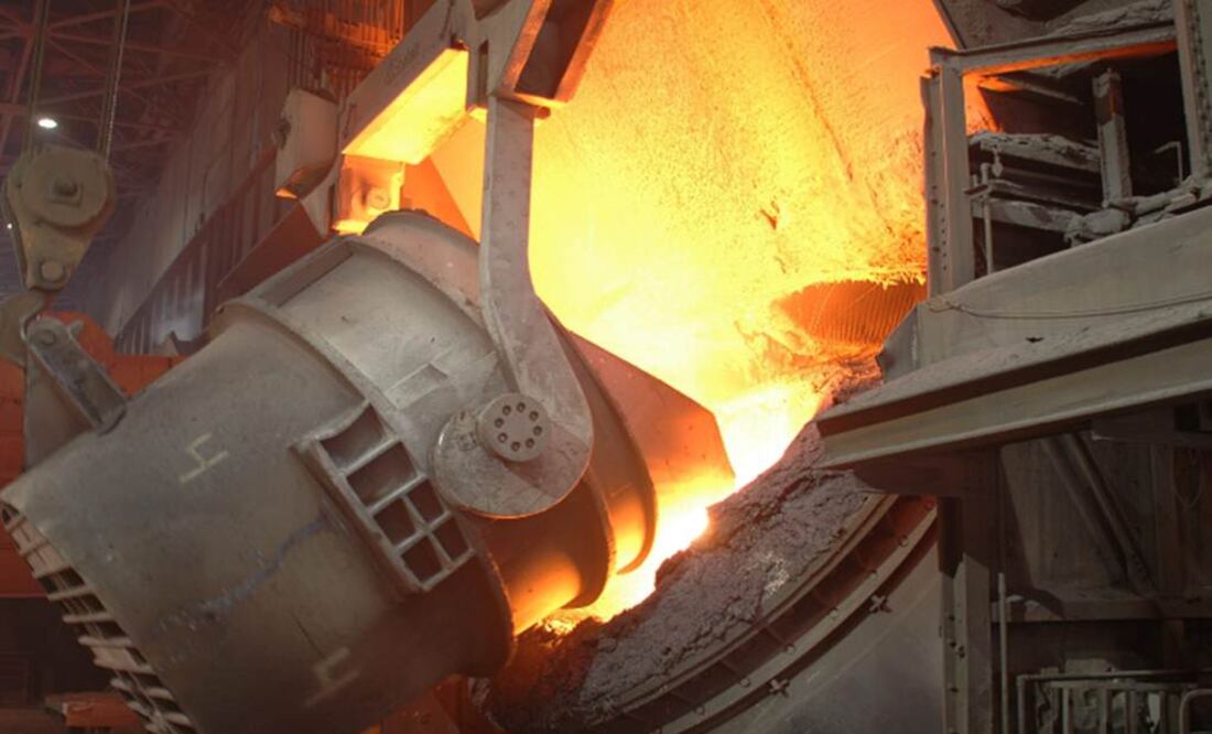 Altos Hornos anuncia recorte de inversiones y empleos