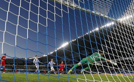 Ni el gol de Vela evita derrota de la Real