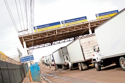 Reportan pérdidas debido a largas filas