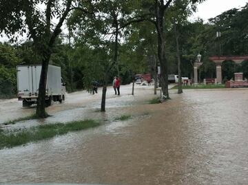 Lluvias intensas en Tabasco provocan desbordamiento del río de la Sierra; reportan inundaciones en algunas comunidades