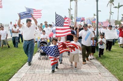 Aumentan 500% asesorías de SRE a mexicanos en EU