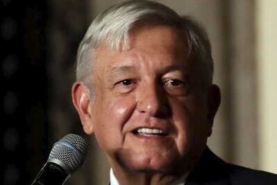 AMLO llega a reunión con ministros de la Corte