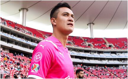 Raúl Gudiño, portero de Chivas, responde a usuario que se burló de la pérdida de su bebé