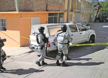 Comando irrumpe en domicilio; matan a tres hermanos y dejan herido a papá