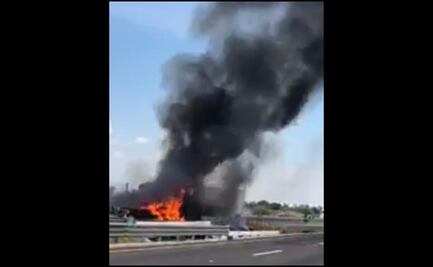 Reportan bloqueos y autos incendiados en 7 municipios de Guanajuato