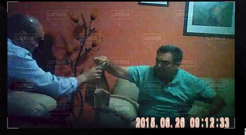 David León frena paso a SSa por video donde da dinero a hermano de AMLO