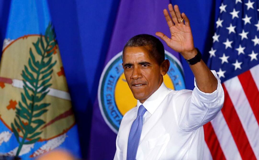 El presidente estadounidense Barack Obama, a su llegada a un evento en la preparatoria Durant, en Oklahoma, ayer Foto: AP