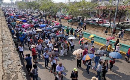 Maestros de la Sección 22 marchan en segundo día de paro en Oaxaca