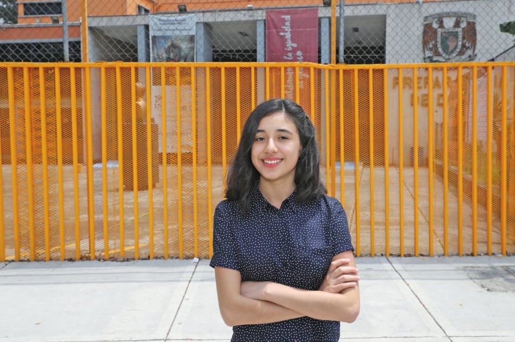 Desde niña, cuando Teresita veía Los Caballeros del Zodiaco en la televisión, surgió su interés por explorar el espacio, por lo que planea estudiar Astrofísica. (FOTOS: JUAN CARLOS REYES. ELUNIVERSAL)