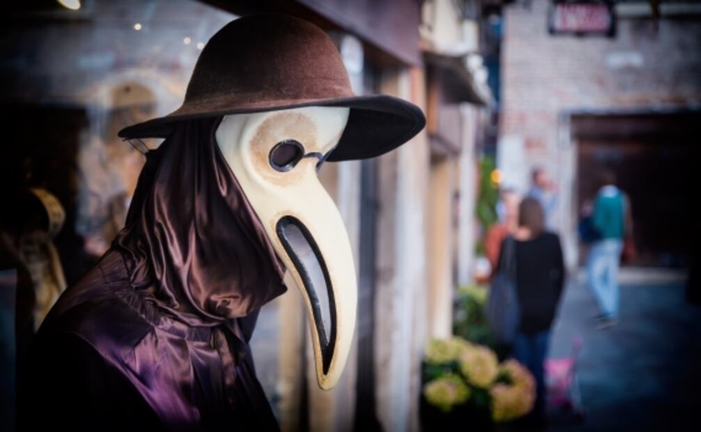 Máscaras, elegancia y destrampe, así es el Carnaval de Venecia